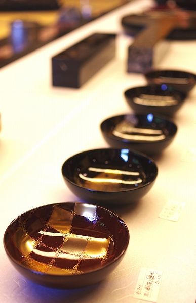 Various designed small bowl by Junichi Hakose (箱瀬淳一)